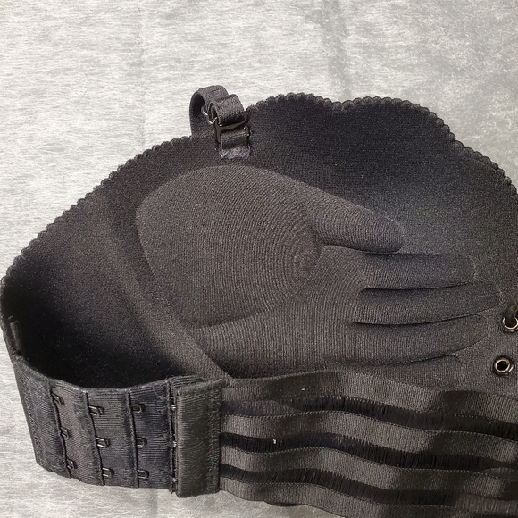 GATHER Plunge Shell Shape Push Up Bra Detachable Straps - Picture 3 of 6